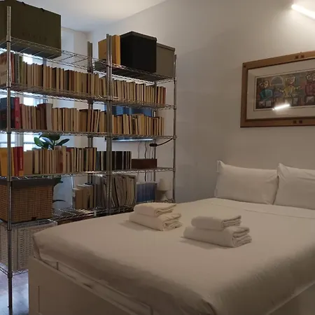Suite In Palazzo Storico Milan Exterior photo